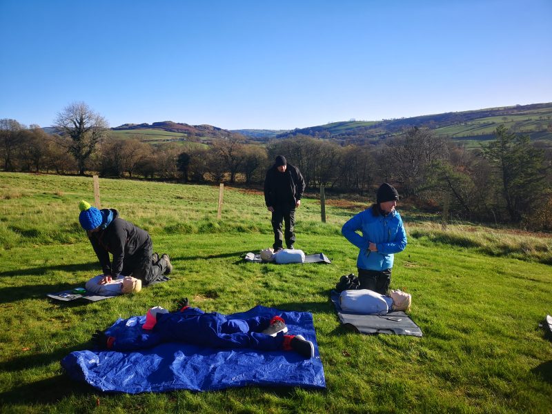 outdoor first aid course
